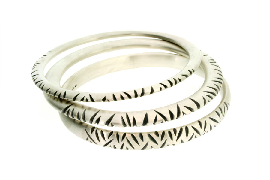 Hand bangles design on sale silver